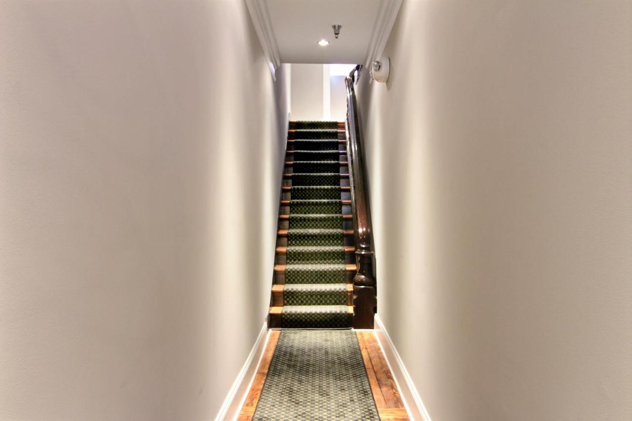 The Suites At Bay سافانا المظهر الخارجي الصورة